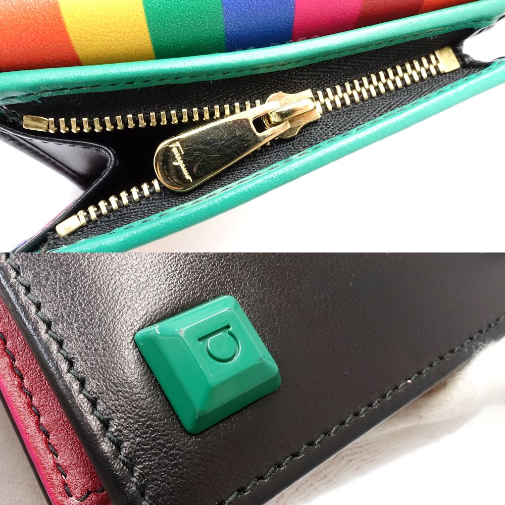 Salvatore Ferragamo サルヴァトーレフェラガモ 二つ折り財布 JP-22-D570 マルチスタッズ コンパクトウォレット レザー ブラック マルチカラー/181242【中古】