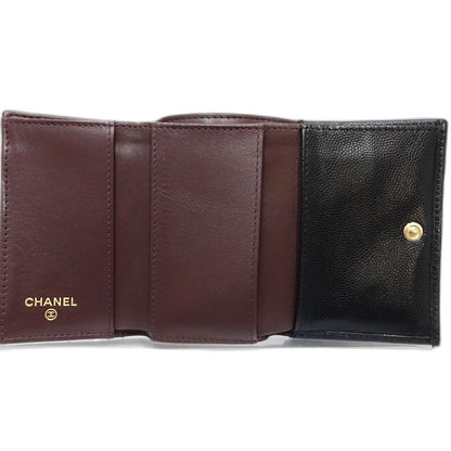 【中古】CHANEL シャネル 三つ折り財布 AP0230 スモールフラップウォレット タイムレスクラシックライン キャビアスキン ブラック レディース /181997