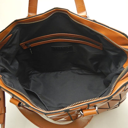 ISSEY MIYAKE イッセイミヤケ バオバオ 2WAY ハンドバッグ パテントレザー ブラウン レディース /253479【中古】