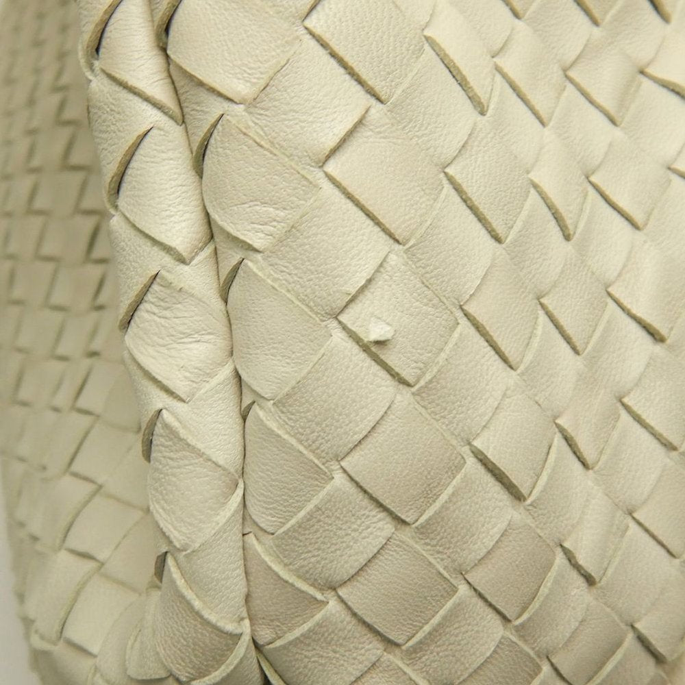 BOTTEGAVENETA ボッテガヴェネタ イントレチャート 125787 ショルダーバッグ レザー アイボリー レディース /253849【中古】
