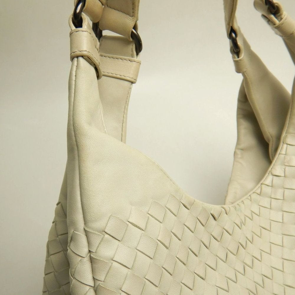 BOTTEGAVENETA ボッテガヴェネタ イントレチャート 125787 ショルダーバッグ レザー アイボリー レディース /253849【中古】