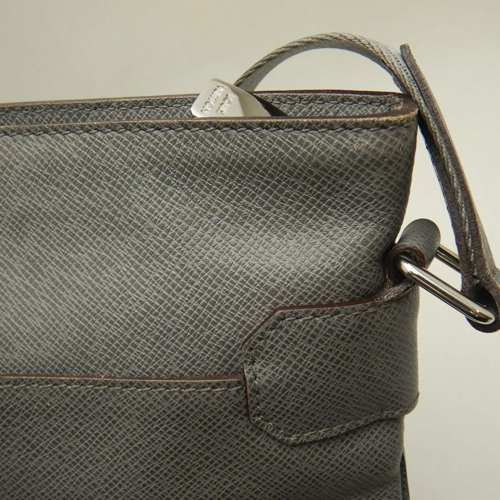 LOUIS VUITTON ルイヴィトン タイガ サシャ M32630 ショルダーバッグ グラシエ メンズ /253877【中古】