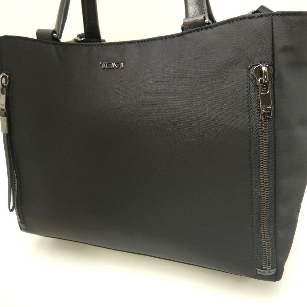 TUMI トゥミ ヴォヤジュール ヴァレッタミディアムトート 0196605 DGM/146571 ビジネスバッグ ナイロンxレザー ブラック レディース /253885【中古】