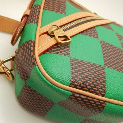 LOUIS VUITTON ルイヴィトン ダミエポップ チェスメッセンジャー N40563 ショルダーバッグ ヴェール レディース /253894【中古】