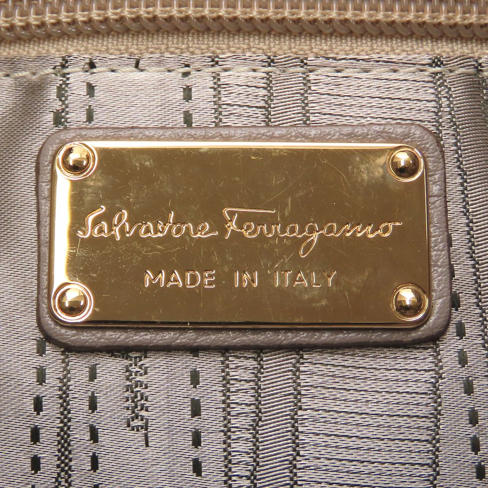 Salvatore Ferragamo サルヴァトーレフェラガモ ダブルガンチーニ チェーンハンドルバッグ AU-21/B992 ハンドバッグ レザー グレー系 レディース/353296【中古】